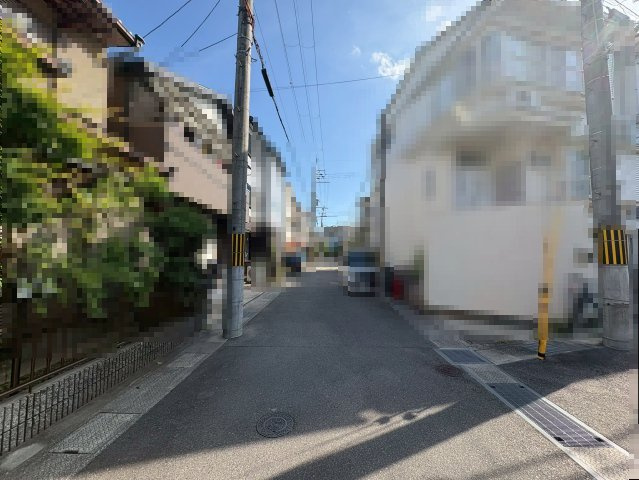 【成約済】長岡京市緑が丘の前面道路含む現地写真|前道：西側私道幅員約4.8m