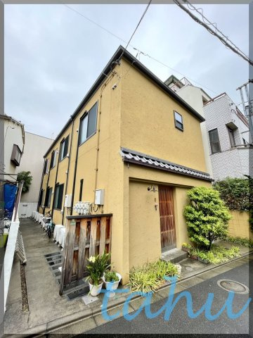 荒川区西日暮里１丁目のアパート