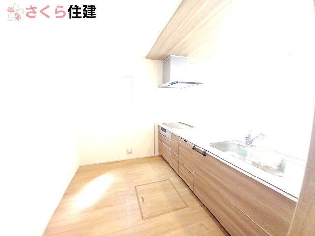 宇都宮市東原町　2号棟のキッチン|床下収納も完備しております									
