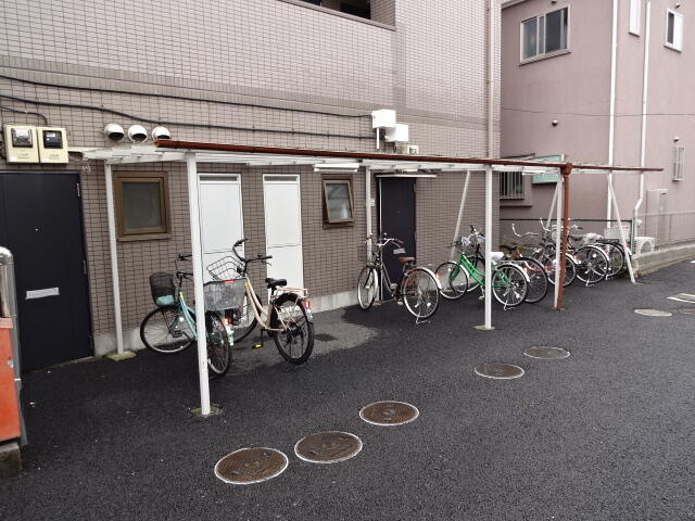 屋根付駐輪場