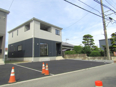 【駐車場】 | クレイドルガーデン甲府市富竹第5　3号棟 | 駐車スペースもあります