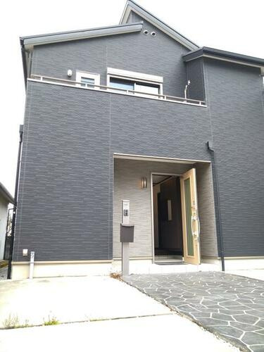 出口3丁目　中古一戸建ての外観|新しい生活にいかがでしょうか？外観はお住まいの顔になります。こだわりたいポイントですね。外壁塗装や屋根塗装のご相談も承っております。
■現地内覧・資金計画相談・住宅ローン相談もお問合せ受付中■