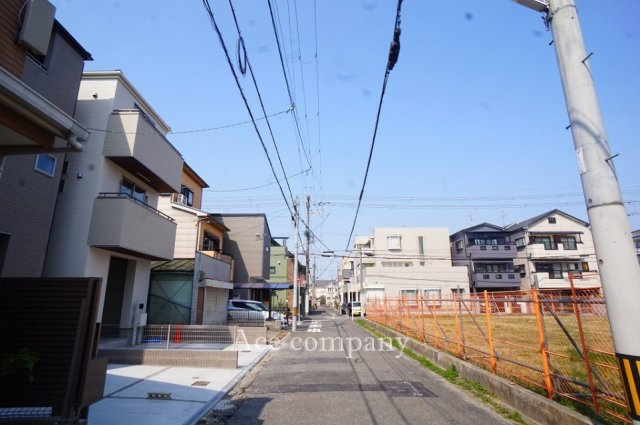 【前面道路含む現地写真】 | 東大阪市菱屋西1丁目　【1号棟/全2棟】 | 【前面道路：幅員約4.5ｍ☆】