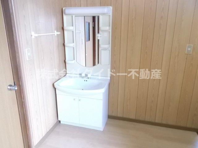 穴井ビルの洗面所