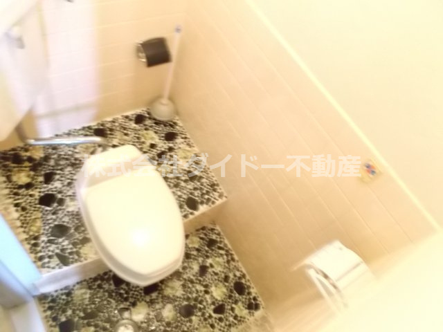 穴井ビルのトイレ