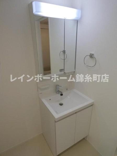 ルピアオウギの独立洗面台