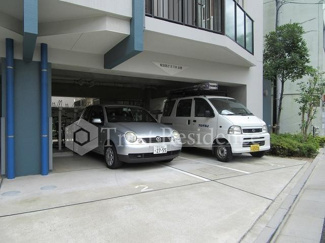 【駐車場】