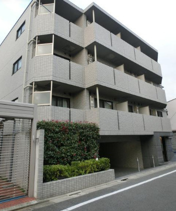 ルーブル鷺宮参番館の外観