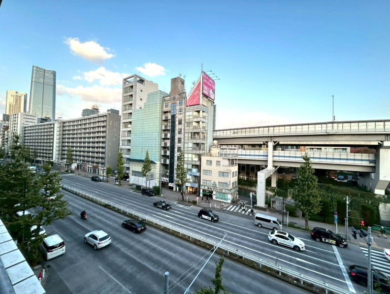 グレイス麻布十番の展望|グレイス麻布十番：東向き角部屋につき陽当り・眺望・通風良好！