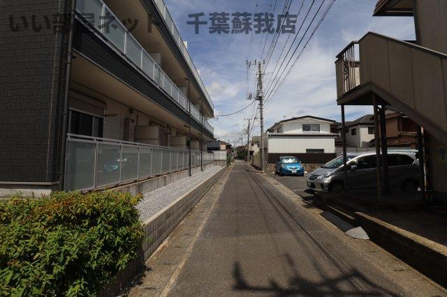 リブリ・グランテージの周辺