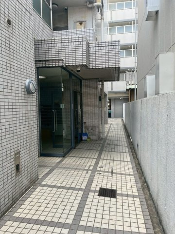 グランピア今津のエントランス|ゆとりのあるエントランスです