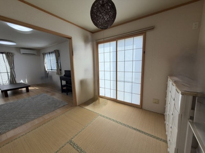 【和室】 | 沖縄市登川（カーポート太陽光パネル付き） | 和室5帖＋収納付き♪