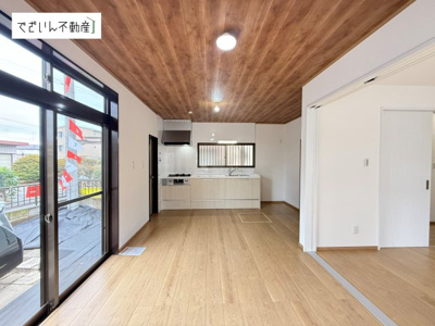 【居間・リビング】 | 鴻巣市箕田　中古住宅   | 現地(2026年9月撮影)