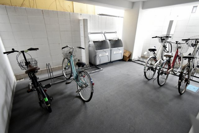 フォーラム西宮平松のその他共用部分|自転車置き場　建物内で雨でも安心