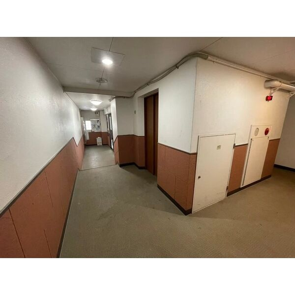 ハイツ西郊の外観