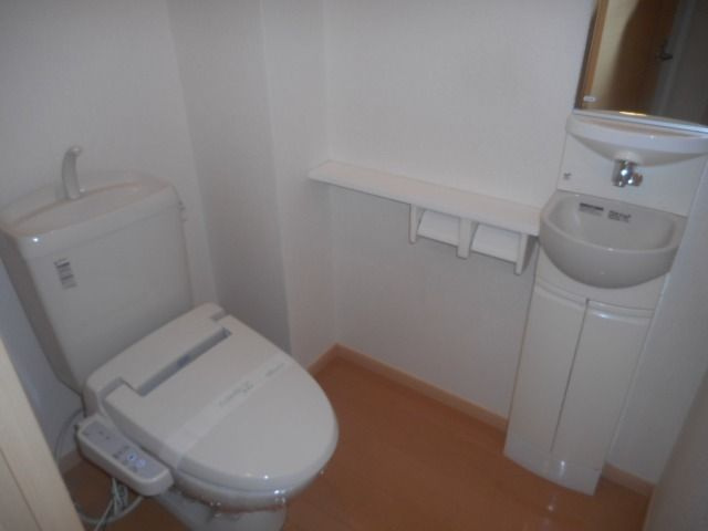 シャトーエクセランのトイレ