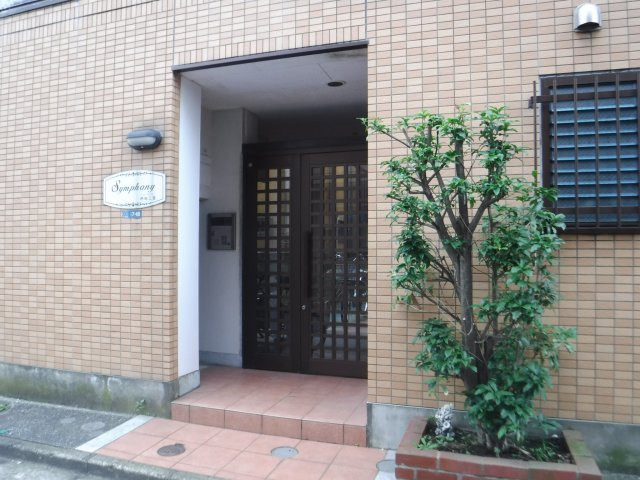 Ｓｙｍｐｈｏｎｙ井田三舞（シンフォニーイダサンマイ）のエントランス