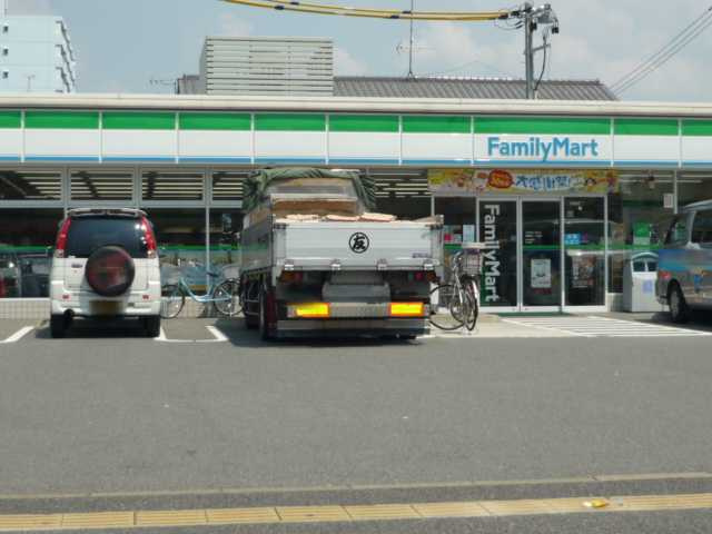 メルヴェーユ南観音の周辺|ファミリーマート南観音二丁目店まで363ｍ