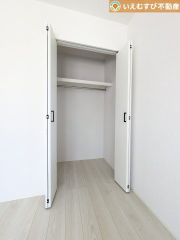 LIGNAGE　羽生市南5丁目の収納|大容量の収納スペースで住空間もスッキリ広々
収納がたっぷり付いていれば、お部屋がすっきり保てて気持ちが良いですね♪