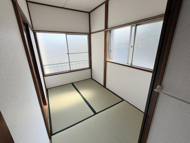和室３帖は２面採光