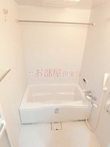 ソレイユ中央の浴室|コンパクトで使いやすいお風呂です