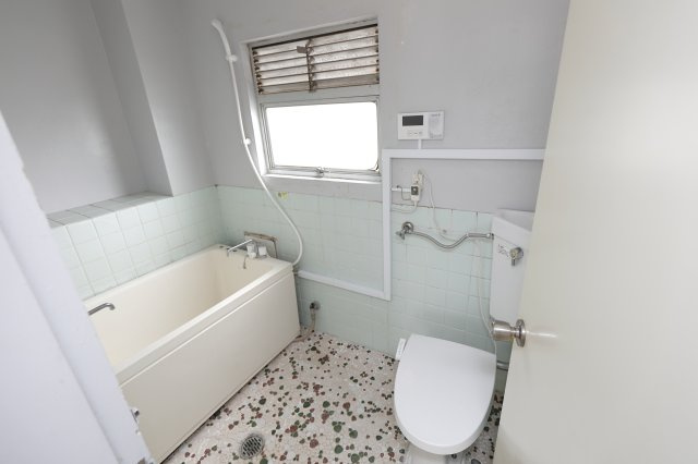マツエコーポラスの浴室