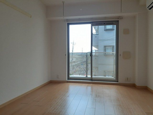 オルジュ本町Ⅱの居間・リビング