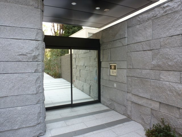 千代田区四番町の賃貸マンションのその他|エントランス