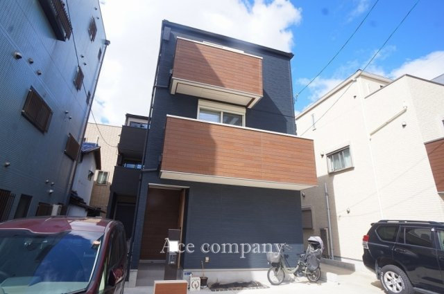 【外観】 | 東住吉区東田辺2丁目 | 【築浅！令和5年築☆並列駐車2台OK！4WAYアクセス可能です♪】ローン返済目安：月々約132880円（頭金0円、変動金利0.875％、返済期間40年、ボーナス払い無しで試算しています）