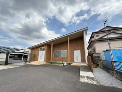 【外観】 | 真岡市さくら3丁目　倉庫・カーポート付き事務所
