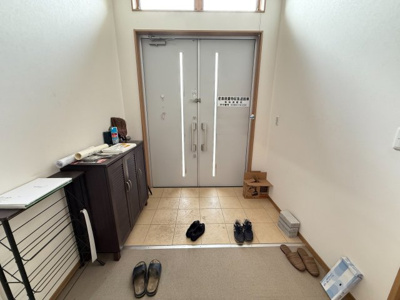 【玄関】 | 真岡市さくら3丁目　倉庫・カーポート付き事務所