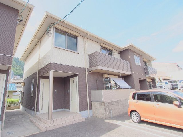 ラフォーレ八木　A棟