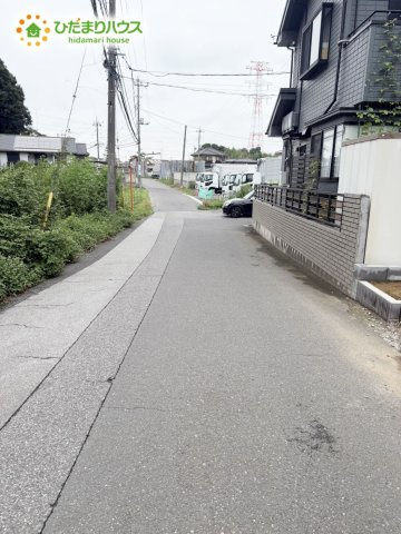 野田市大殿井3期　新築戸建　1号棟の前面道路含む現地写真|交通量が少なくゆったりとした前面道路は、小さなお子様のいるご家庭にも安心です(^^♪