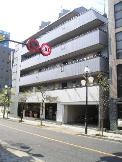 靱江ビルの外観