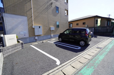 【駐車場】 | ハピネス