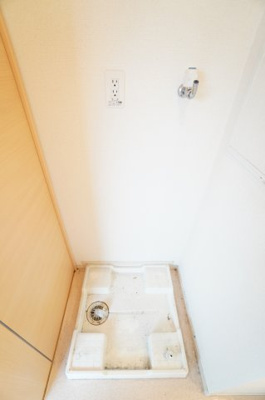 【洗面所】 | ハピネス | ※同物件・反転タイプの写真です。