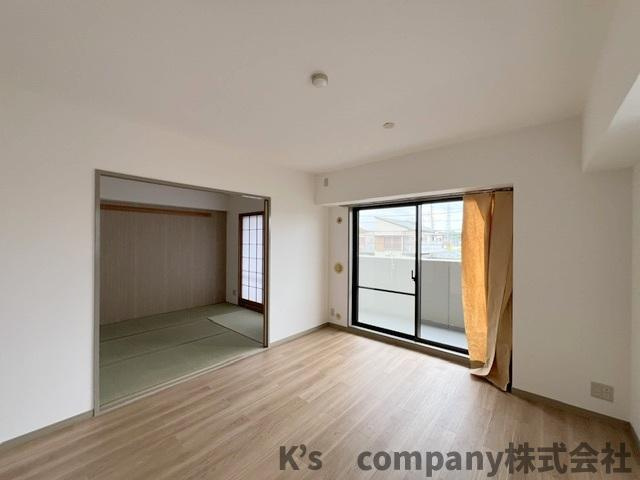 ◎高座郡寒川町一之宮5丁目　ライオンズマンション寒川第2の居間・リビング|リビングダイニング☆明るい日差しが差し込み温かみが感じられます♪
