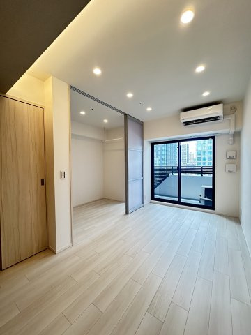 コンフォリア・リヴ北浜淡路町の居間・リビング