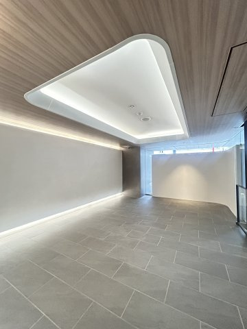 コンフォリア・リヴ北浜淡路町のロビー