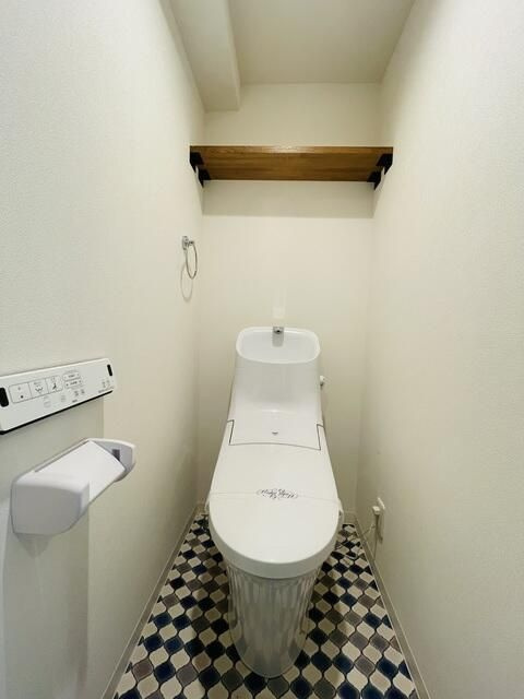 千代田区岩本町１丁目の賃貸マンションのトイレ