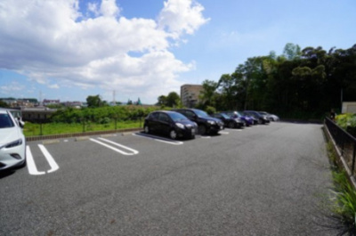 【駐車場】 | ハイグレイス1番館