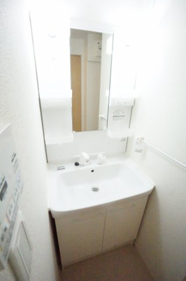 【独立洗面台】 | ハイグレイス1番館 | ※同物件・反転タイプの写真です。