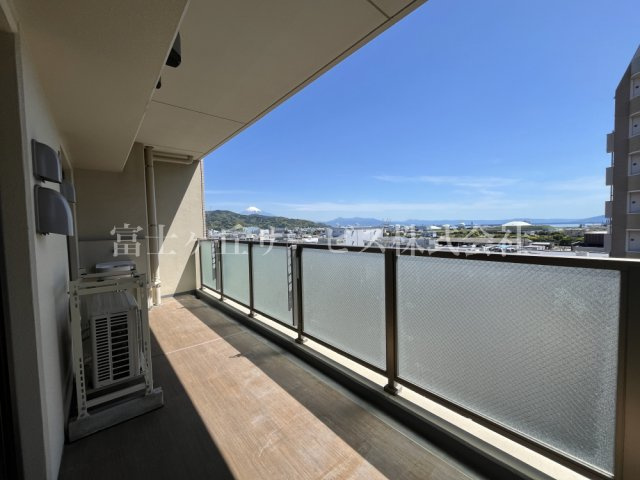 【バルコニー】 | エンブルエバー清水駅前 中古マンション | バルコニーがあります