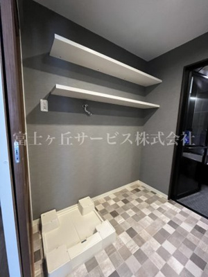 【ランドリースペース】 | エンブルエバー清水駅前 中古マンション | ランドリースペースです