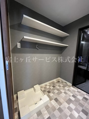 【ランドリースペース】 | エンブルエバー清水駅前 中古マンション | ランドリースペースです