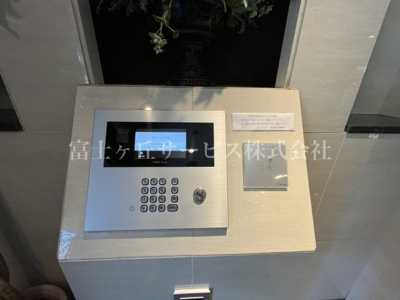 【防犯設備】 | エンブルエバー清水駅前 中古マンション | オートロック付きのエントランス操作盤
