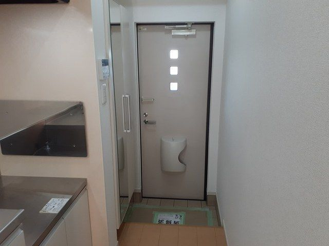 グランベルメゾンの玄関