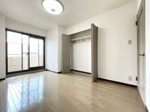 信開ガーデンコート西大路の洋室|洋室6.9帖