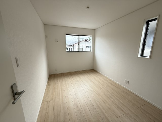 クレイドルガーデン前橋市川原町第４　２号棟の洋室|２階洋室１です