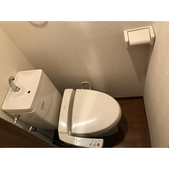 ８７ｈｏｕｓｅ０２のトイレ|コンパクトで使いやすいトイレです